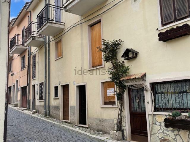 Rustico in vendita a Alfedena, L'Aquila