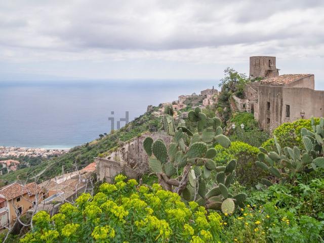 Rustico in vendita a Forza D'agrò, Sicilia