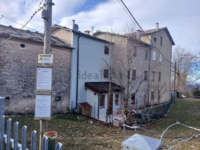 Rustico in vendita a Bosco Chiesanuova, Veneto