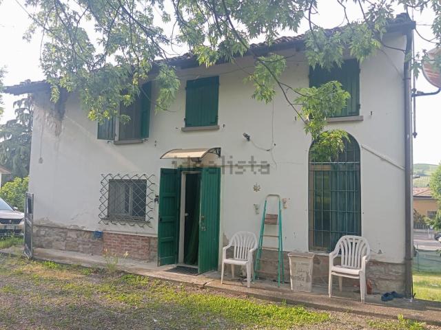 Rustico in vendita a Nibbiano, Reggio Emilia