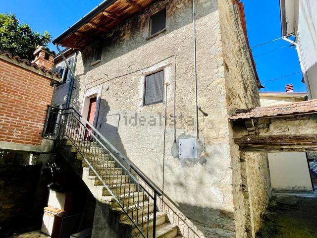 Rustico in vendita a Cascina Balzago, Bobbio