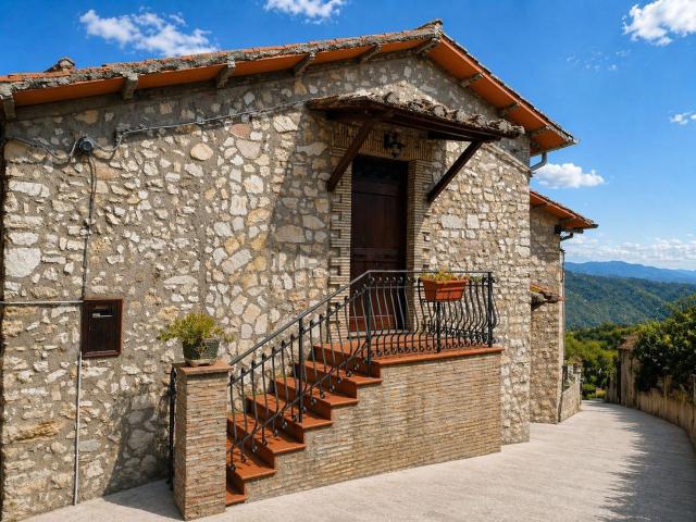 Rustico in vendita a Ferentillo, Umbria