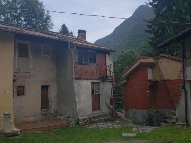Rustico in vendita a Sant'Antonio Aradolo, Piemonte