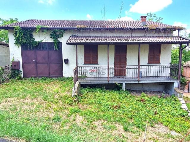 Rustico in vendita a Montecalvo Versiggia, Lombardia