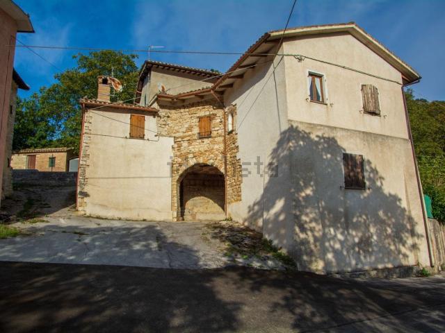 Rustico in vendita a Marche, Macerata