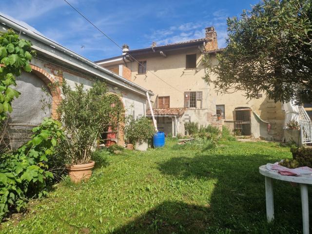 Rustico in vendita a Piemonte, Asti