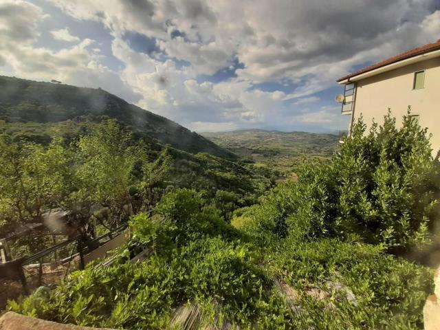 Rustico in vendita a Roccadaspide, Campania