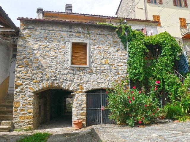 Rustico in vendita a Unione di comuni Montana Lunigiana, Fivizzano