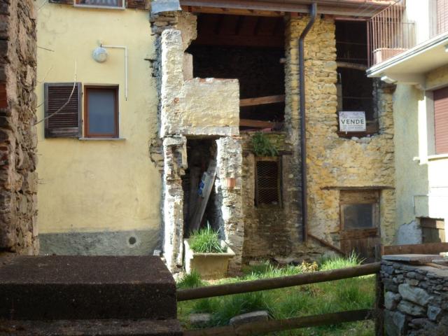 Rustico in vendita a Comunità Montana Valli del Verbano, Luino