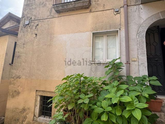 Rustico in vendita a Ospedaletto D'alpinolo, Campania