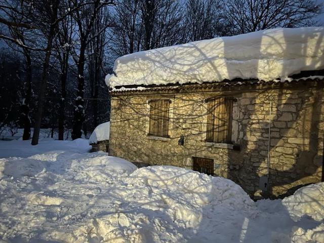 Rustico in vendita a Sant'eufemia A Maiella, Abruzzo