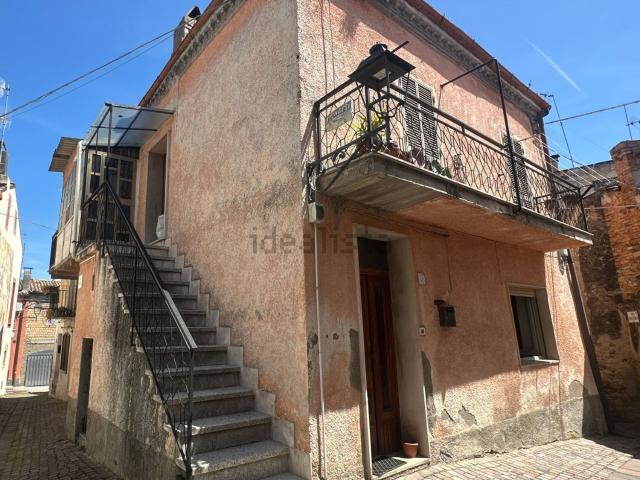 Rustico in vendita a Treglio, Abruzzo