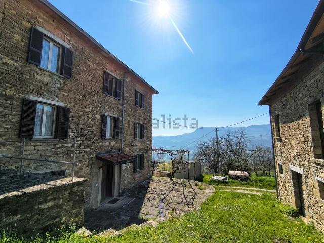Rustico in vendita a Bardi, Reggio Emilia