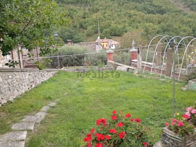 Rustico in vendita a Castel Santa Maria, Marche