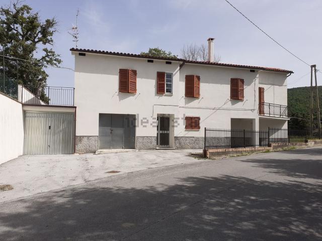 Rustico in vendita a Marche, Macerata