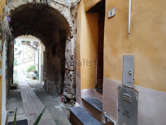 Rustico in vendita a Pietrabruna, Liguria