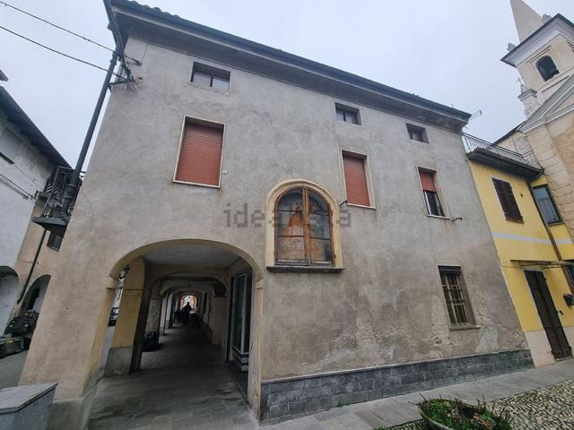 Rustico in vendita a Palazzolo Vercellese, Vercelli