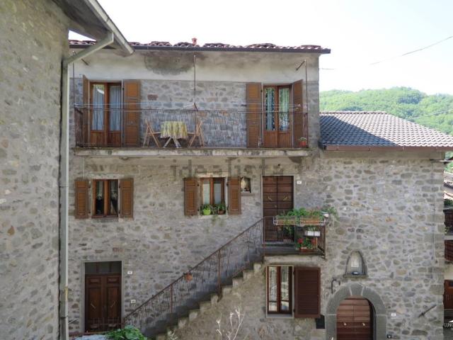 Rustico in vendita a Unione di comuni Montana Lunigiana, Bagnone