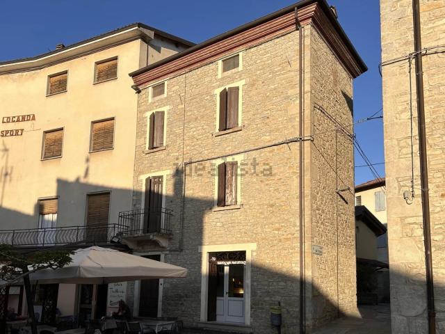 Rustico in vendita a Neviano Degli Arduini, Reggio Emilia