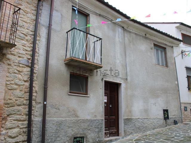Rustico in vendita a Roccascalegna, Abruzzo