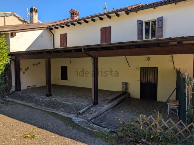 Rustico in vendita a Unione dei comuni del Distretto Ceramico, Montefiorino