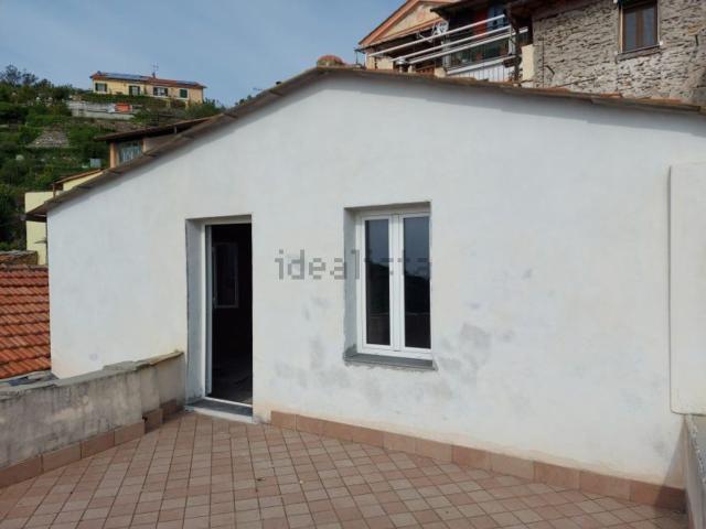 Rustico in vendita a Prelà, Liguria