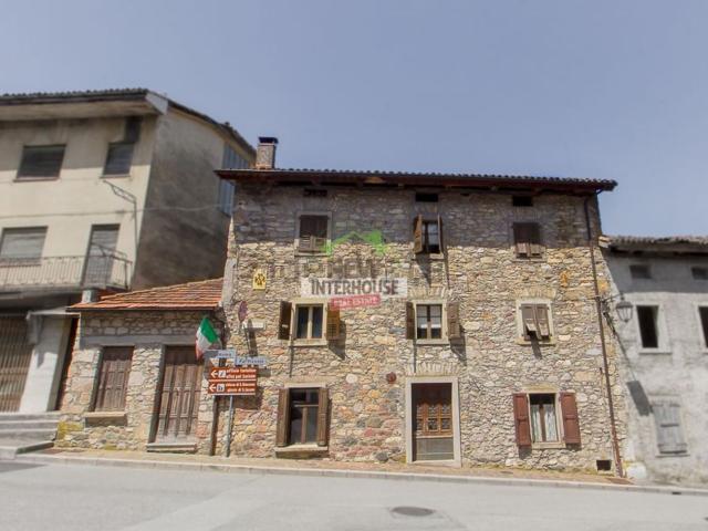 Rustico in vendita a Paluzza, Friuli-Venezia Giulia