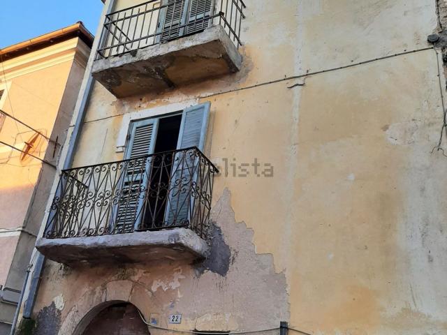 Rustico in vendita a Avezzano, Abruzzo
