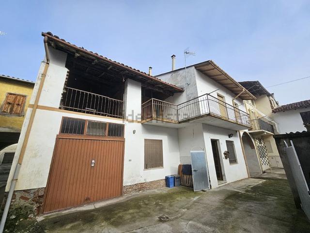 Rustico in vendita a Palazzolo Vercellese, Vercelli
