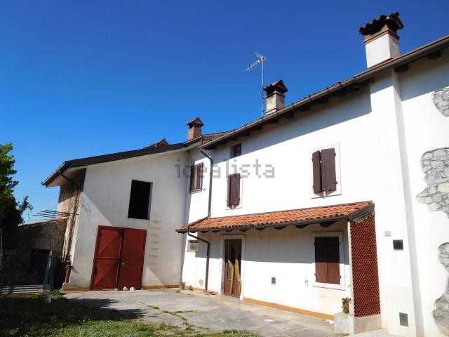 Rustico in vendita a Sagrado, Friuli-Venezia Giulia