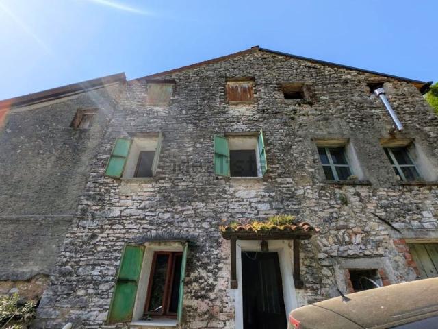 Rustico in vendita a Colle Alto, Bassano Del Grappa