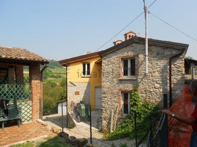 Rustico in vendita a Alta Val Tidone, Nibbiano