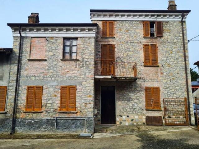 Rustico in vendita a Montesegale, Lombardia