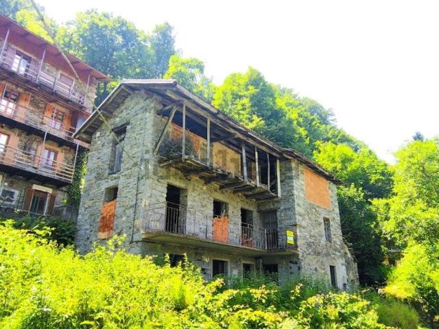 Rustico in vendita a Cellio con Breia, Piemonte