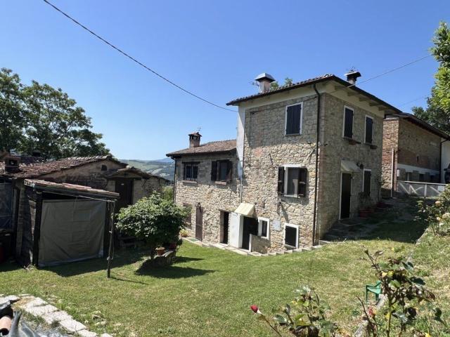 Rustico in vendita a Iggio, Pellegrino Parmense