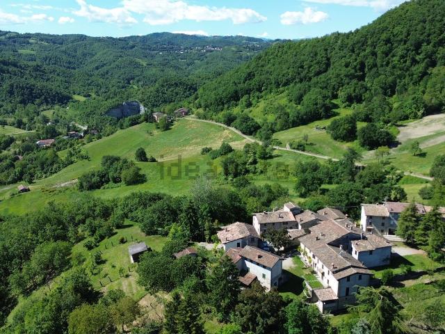 Rustico in vendita a Appennino Reggiano, Re
