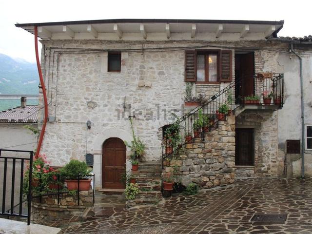 Rustico in vendita a Villa Santa Maria, Abruzzo