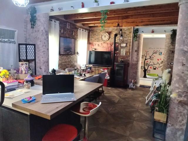 Rustico in vendita a Topaligo, Sacile