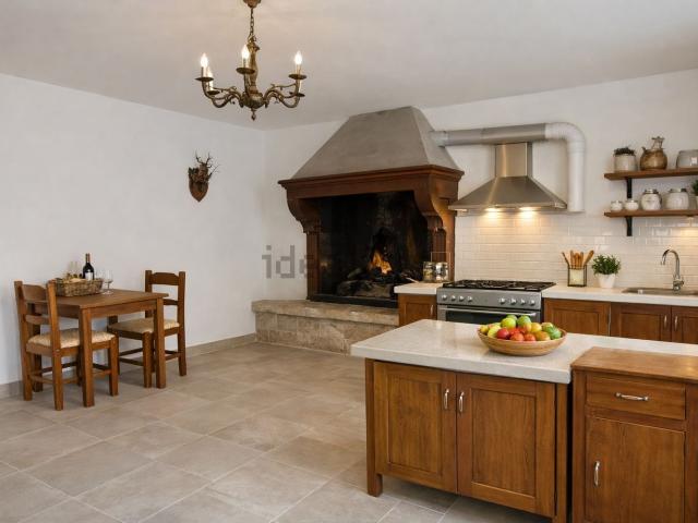 Rustico in vendita a Tregnago, Veneto