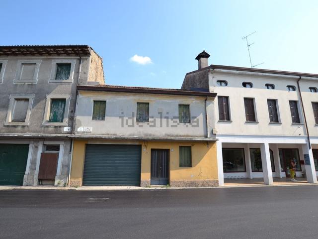 Rustico in vendita a Sclavons, Cordenons