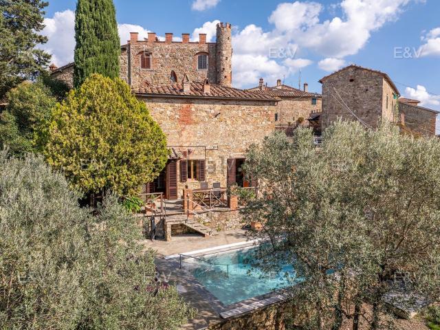 Rustico in vendita a Bucine, Toscana