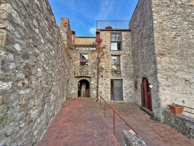 Rustico in vendita a Unione di comuni Montana Lunigiana, Bagnone