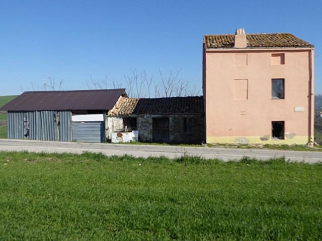 Rustico in vendita a Sant'eusanio Del Sangro, Abruzzo