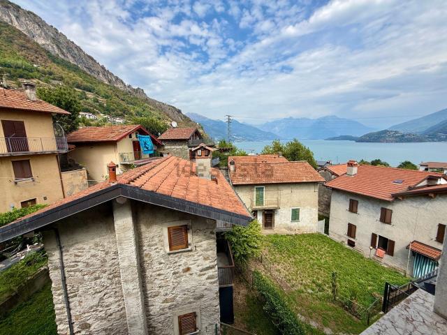 Rustico in vendita a Musso, Lombardia