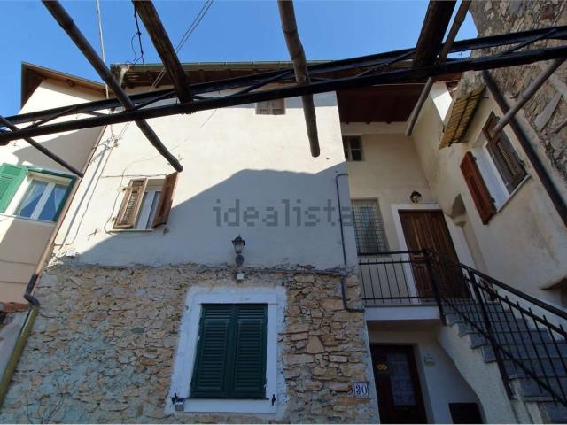 Rustico in vendita a Erli, Liguria