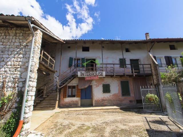Rustico in vendita a Castello di Aviano, Aviano