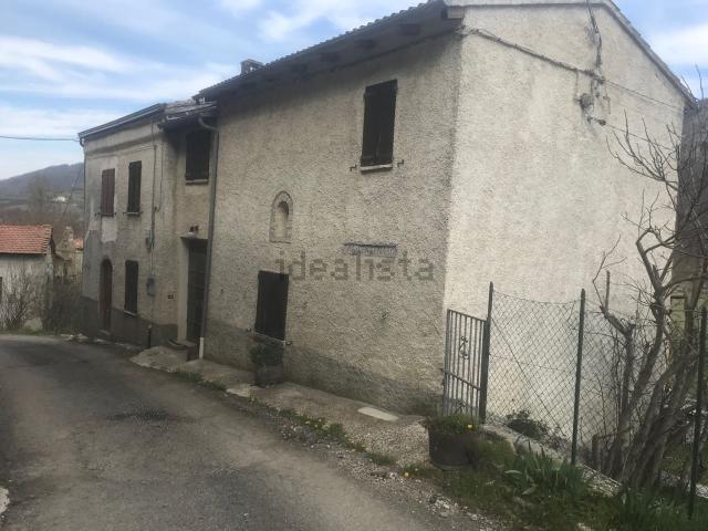 Rustico in vendita a Ferriere, Reggio Emilia