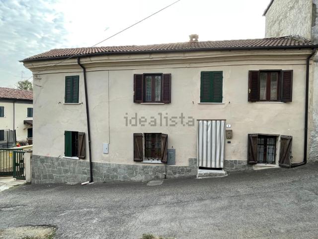 Rustico in vendita a Incisa Scapaccino, Asti