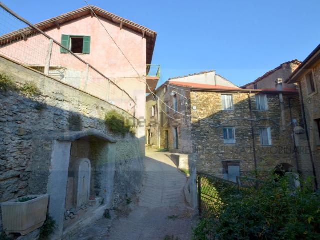 Rustico in vendita a Trevo, Casanova Lerrone