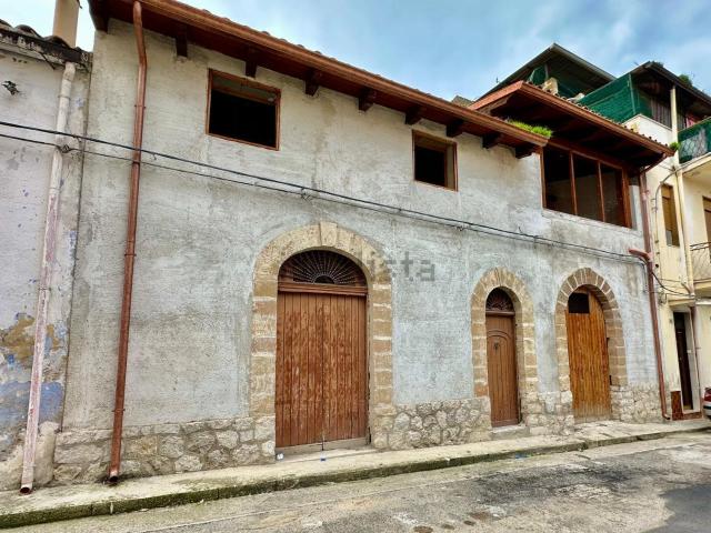Rustico in vendita a Partinico, Sicilia